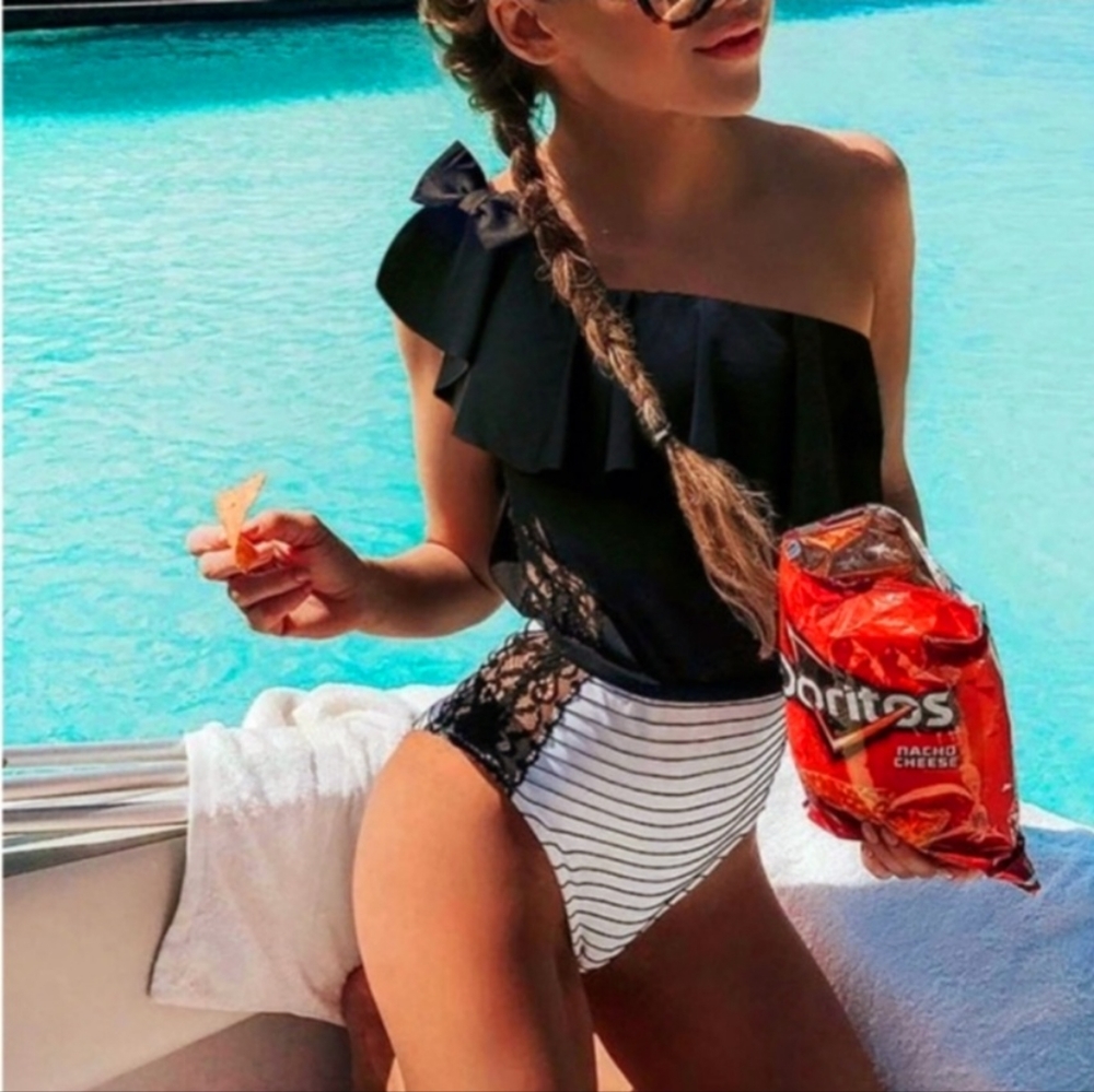 NEW cute lace inset one piece swim suit